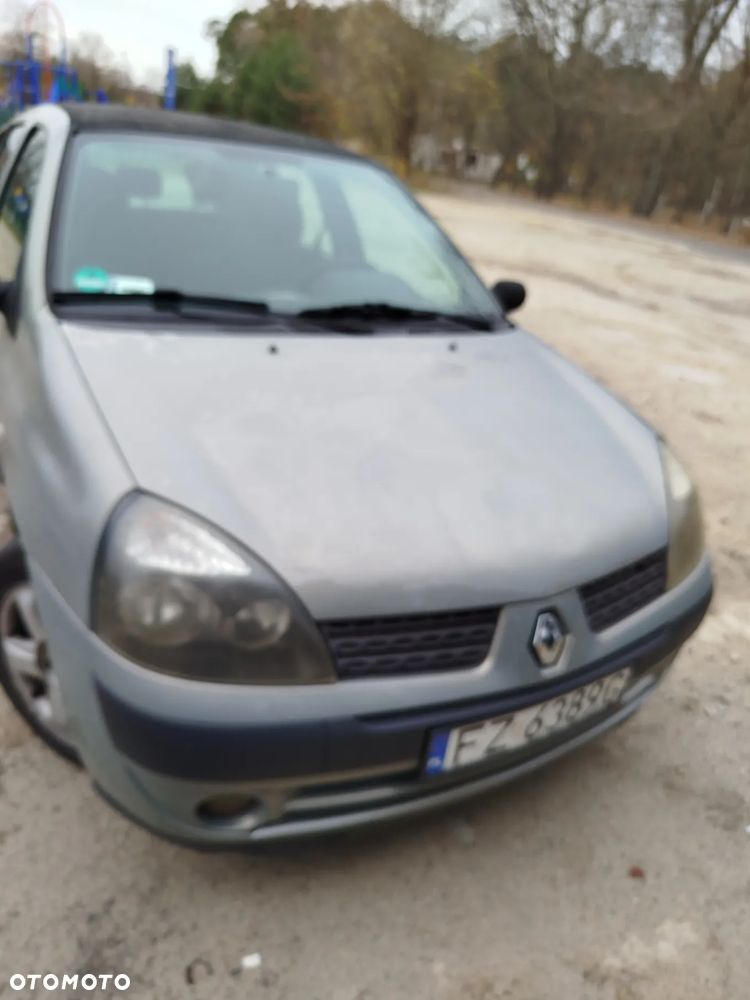 Renault Clio - 7