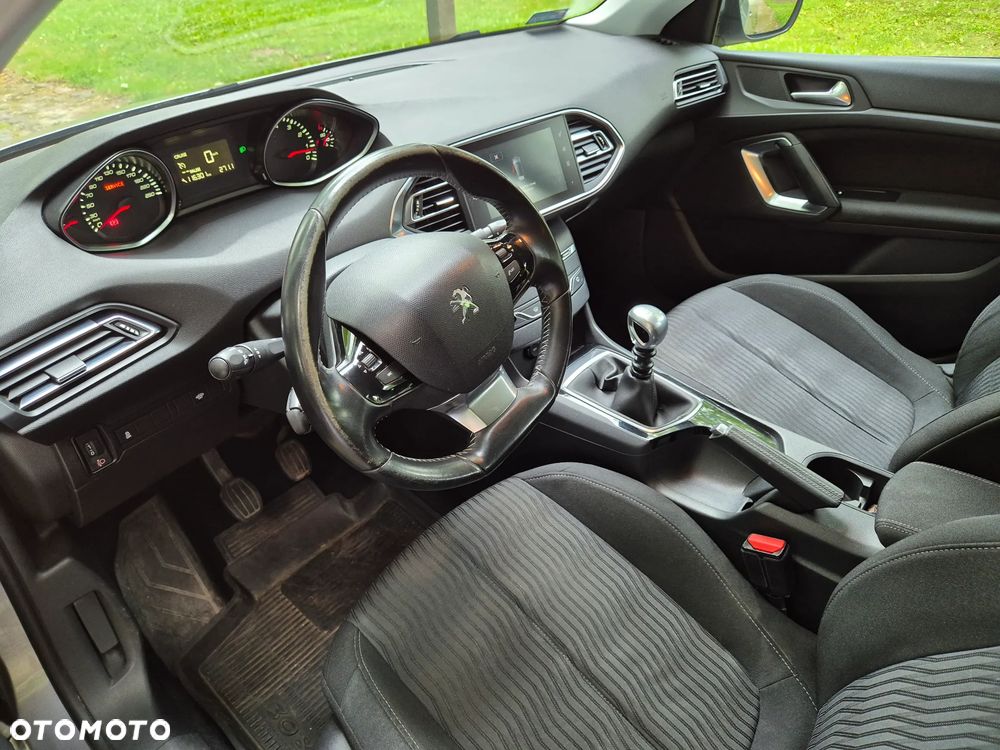 Peugeot 308 1.6 THP Active - 11