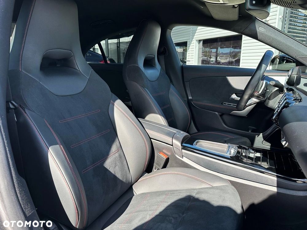 Mercedes-Benz CLA - 11