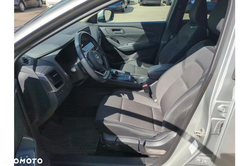 Nissan Qashqai 1.3 DIG-T mHEV N-Connecta Xtronic - 6
