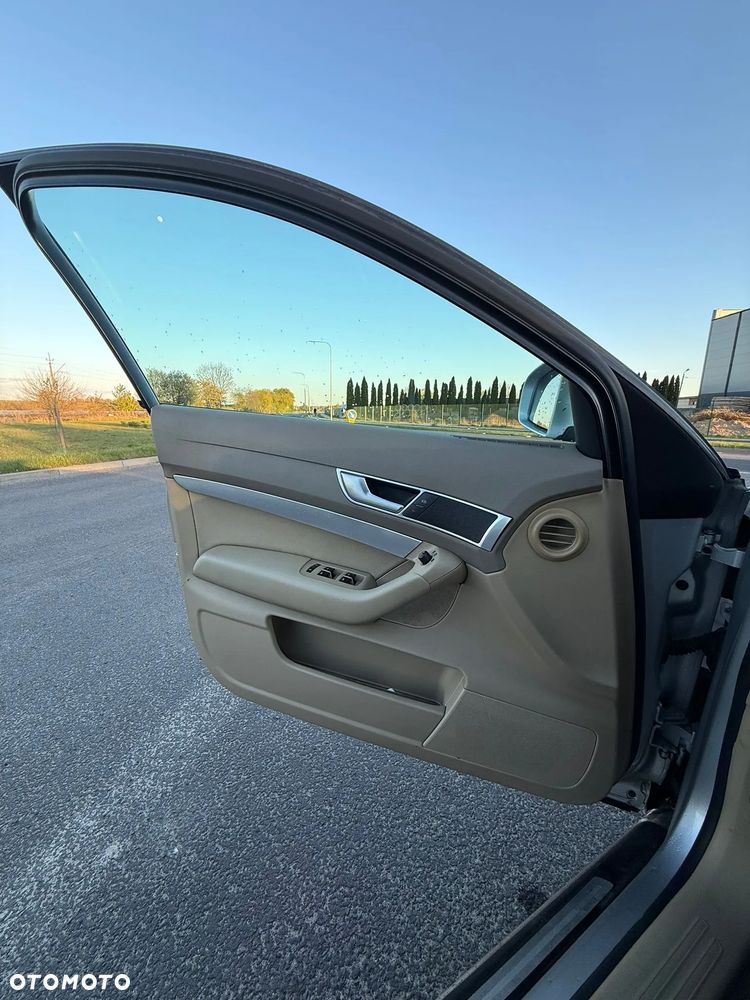 Audi A6 Avant 2.4 multitronic - 15