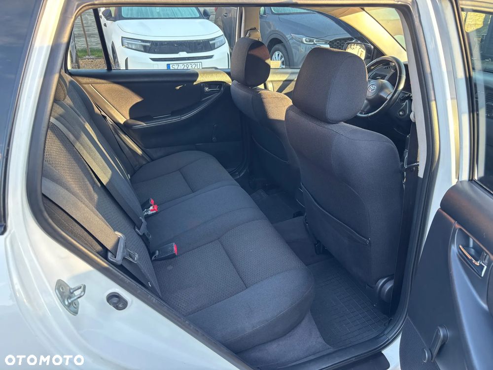 Toyota Corolla - 21