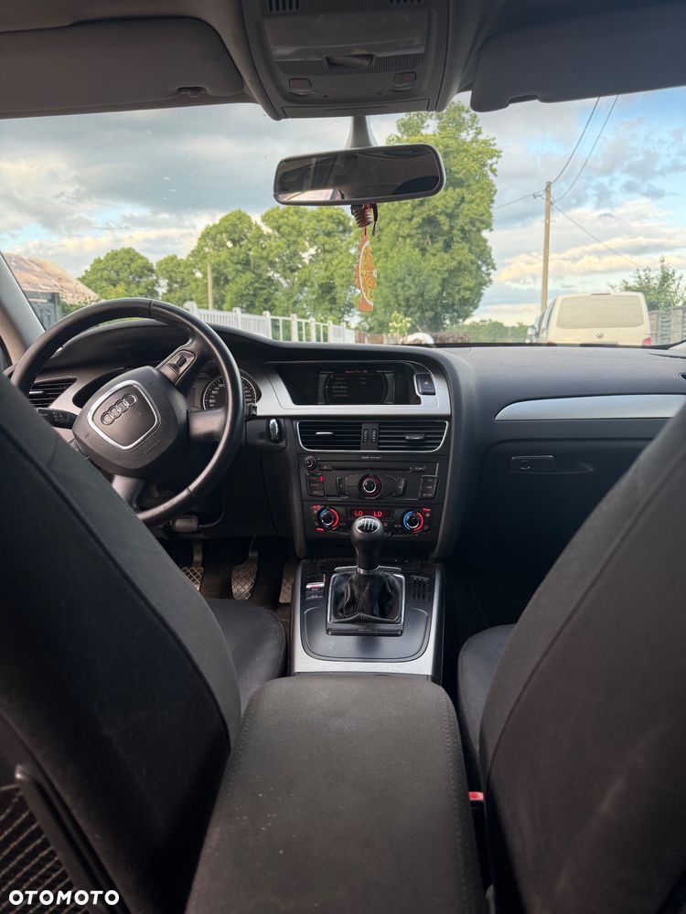 Audi A4 Limousine 2.0 TDI - 8