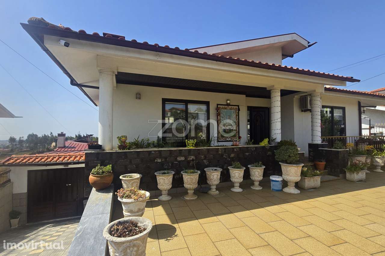Moradia T3| 1.075m² de Terreno | Ideal para Projeto Multi-Habitacio... - Grande imagem: 2/60