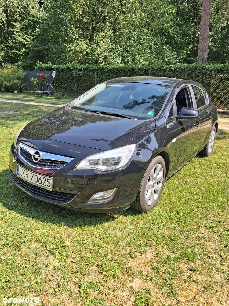 Opel Astra 1.6 Design Edition - 2
