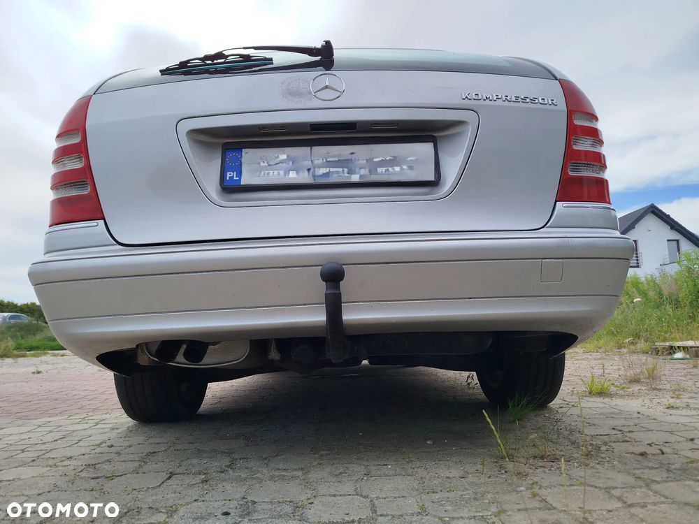 Mercedes-Benz Klasa C 180 Kompressor Avantgarde - 31