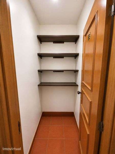 Apartamento T3 para arrendar R. Indepêndencia da Guiné - Grande imagem: 3/9