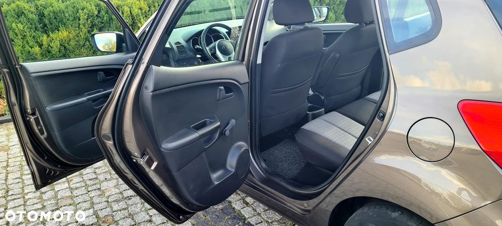 Kia Venga 1.6 CVVT Automatik Titanium Collection - 21