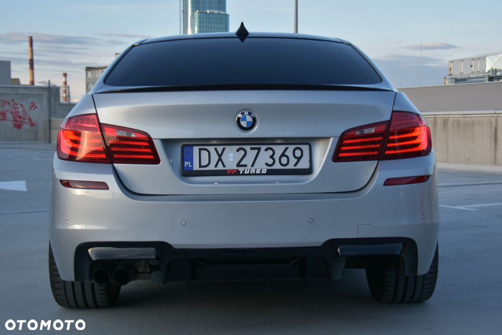 BMW Seria 5 530d xDrive - 10