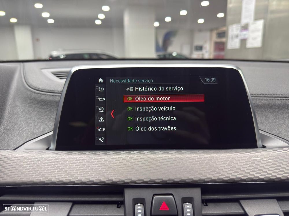 BMW X2 18 d xDrive Auto Pack 50 anos M - 29