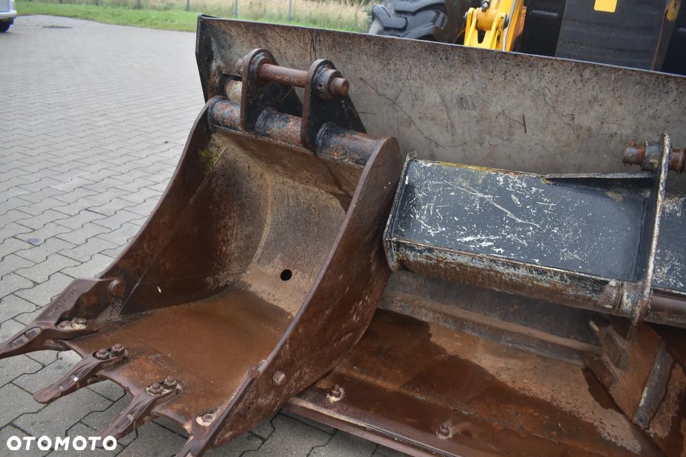 JCB 3 CX - 15