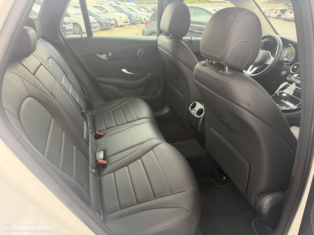 Mercedes-Benz GLC 300 e 4Matic - 13