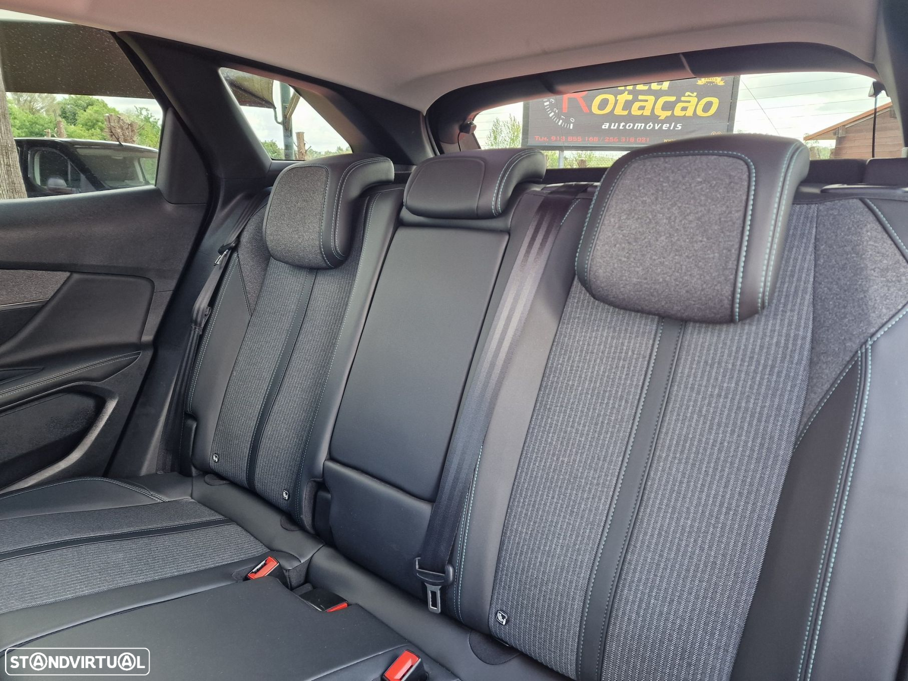 Peugeot 3008 1.2 PureTech Allure - 12