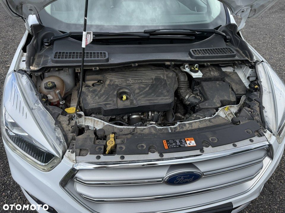 Ford Kuga 2.0 TDCi 2x4 Titanium - 39