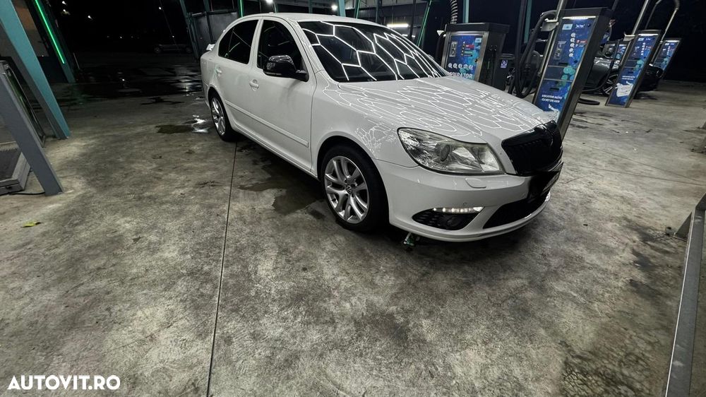 Skoda Octavia 2.0 TDI RS - 2