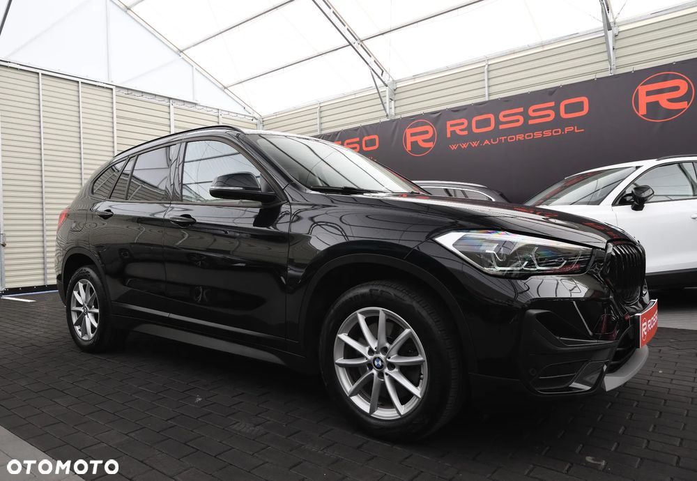 BMW X1 sDrive20i Advantage - 12