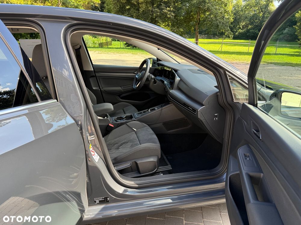 Volkswagen Golf 1.5 eTSI EVO Style DSG - 10