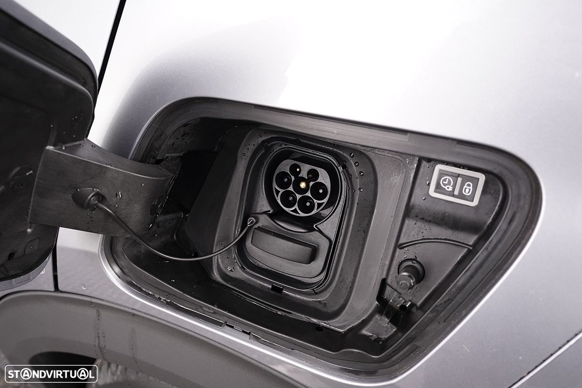 Peugeot e-2008 50 kWh GT - 7