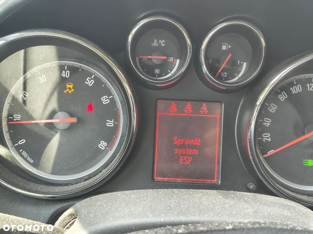 Opel Astra 1.6 Essentia - 14