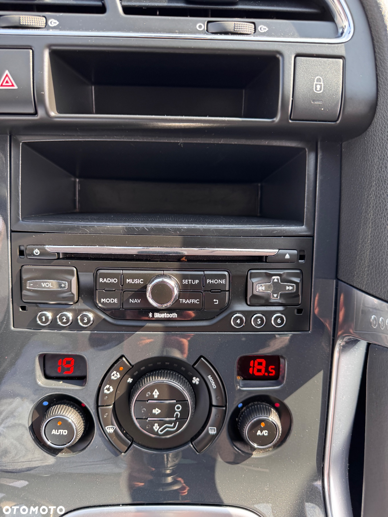 Peugeot 3008 PureTech 130 Stop & Start Allure - 17