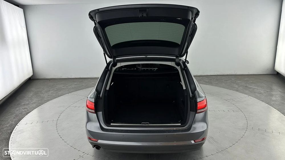 Audi A4 Avant 2.0 TDI Advance - 51