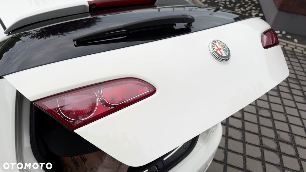 Alfa Romeo 159 1.9 JTDM 16V DPF ti - 22