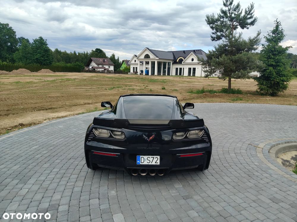 Chevrolet Corvette - 6