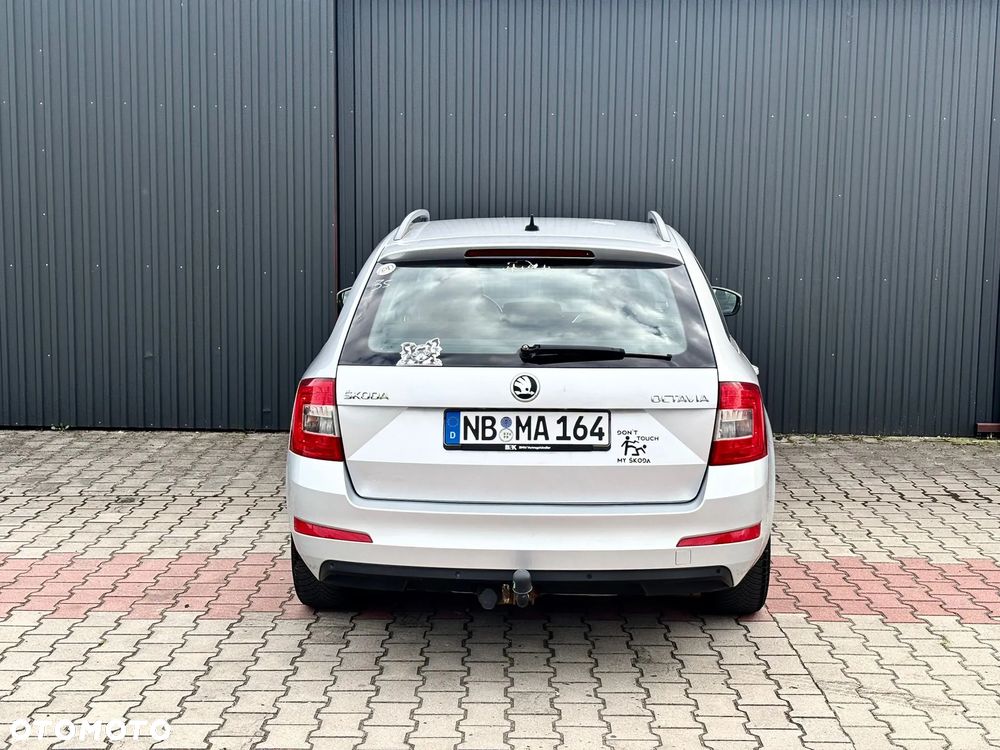 Skoda Octavia 1.6 TDI Ambiente - 8