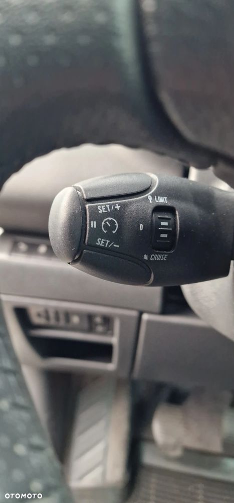 Peugeot 3008 HDi 115 Allure - 19