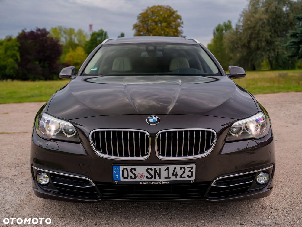 BMW Seria 5 525d xDrive Sport-Aut Luxury Line - 9
