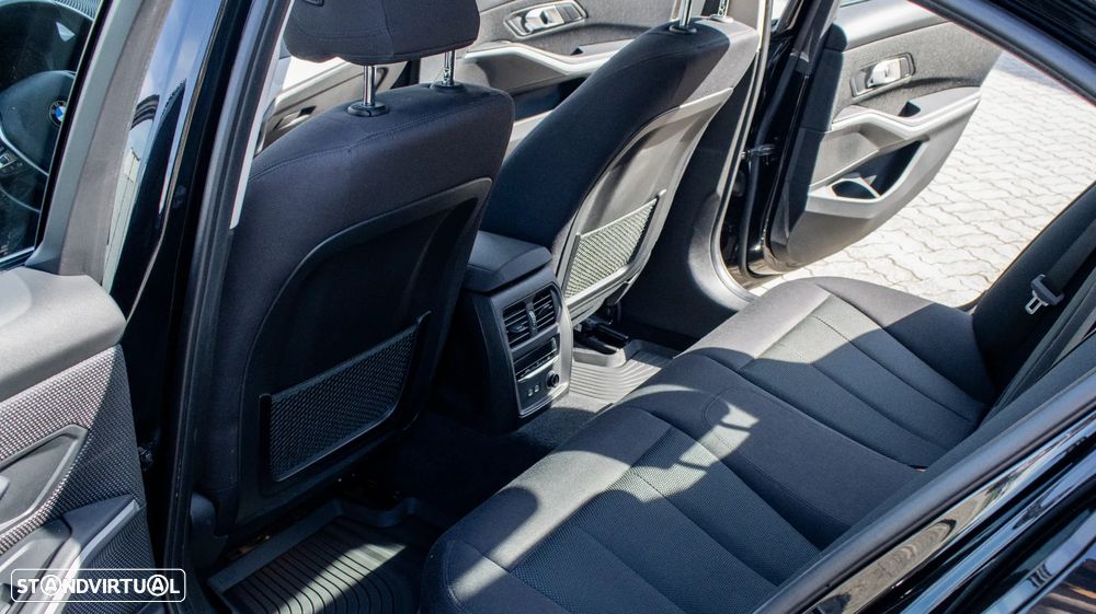 BMW 330 - 15