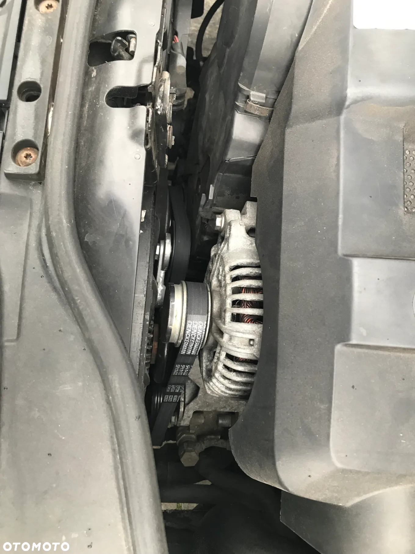 Volkswagen Passat - 13