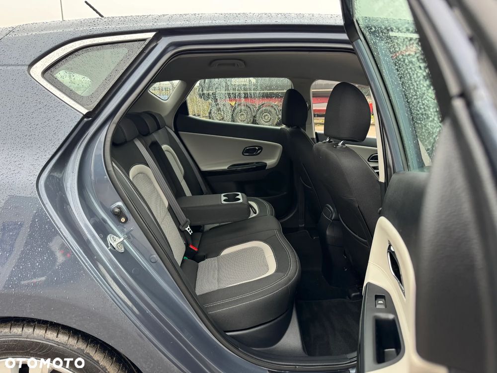 Kia Ceed 1.6 GDI Dream-Team Edition - 31