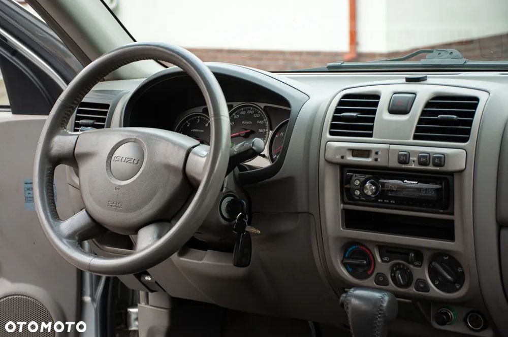 Isuzu D-Max 4x4 Double Cab Autm Custom - 17