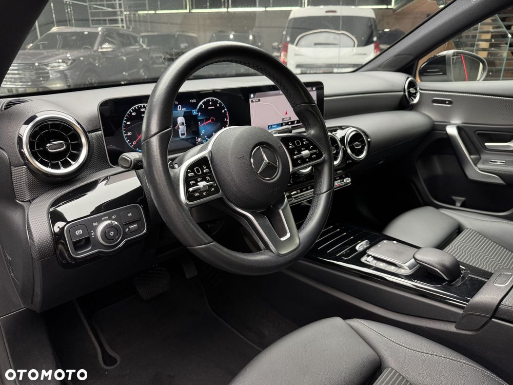 Mercedes-Benz Klasa A 180 Progressive 7G-DCT - 10
