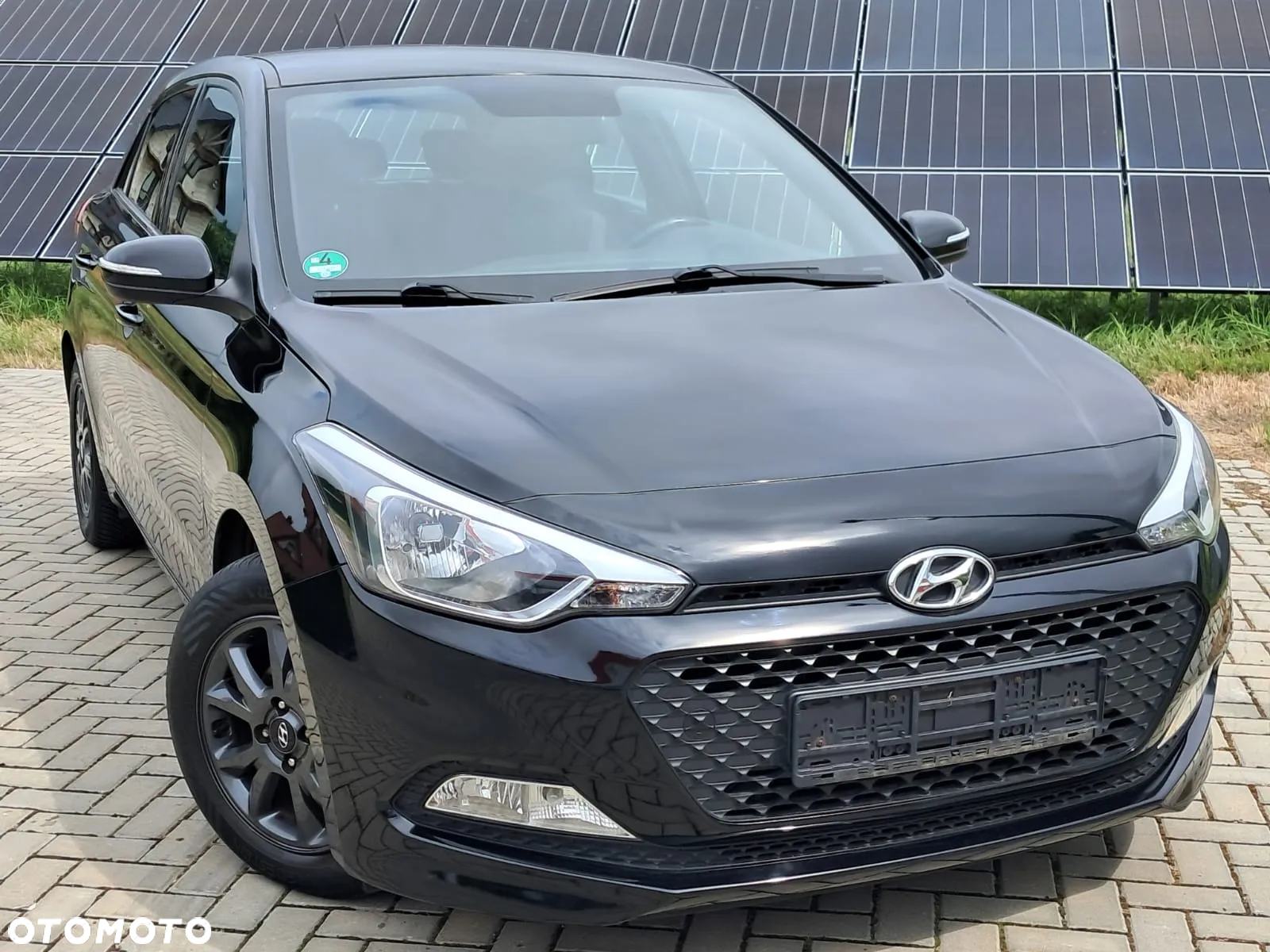 Hyundai i20 blue 1.2 YES - 15