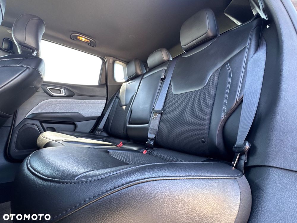 Jeep Compass - 17