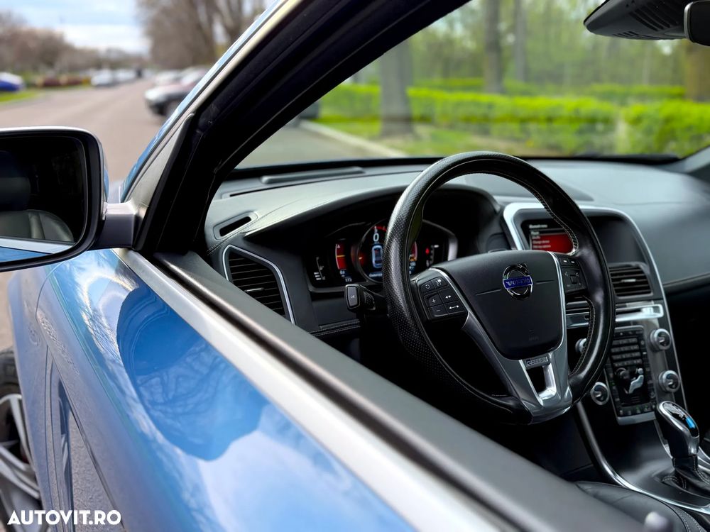 Volvo XC 60 D5 AWD Geartronic Summum - 7