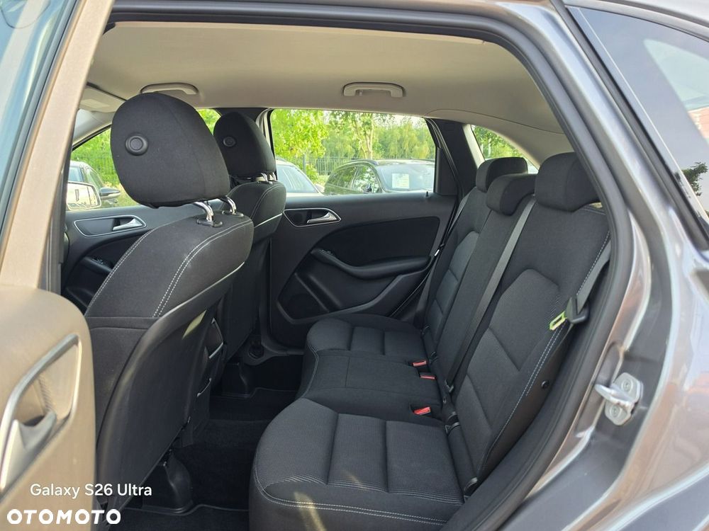 Mercedes-Benz Klasa B 180 CDI (BlueEFFICIENCY) - 27