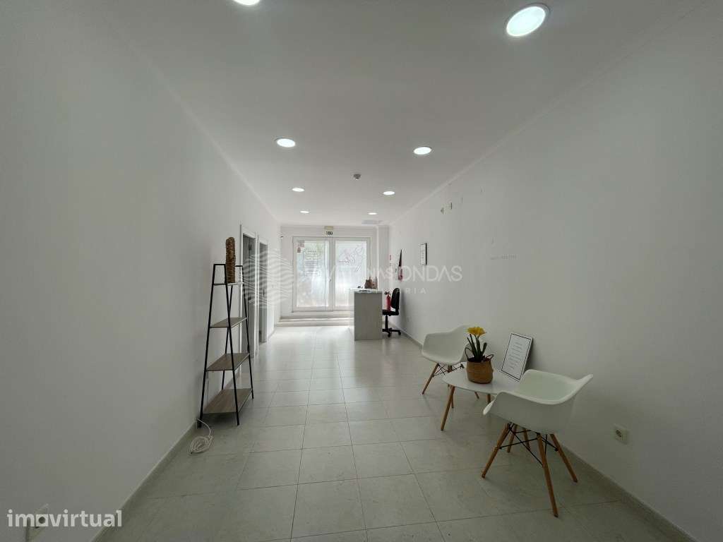 LOJA PARA COMÉRCIO/SERVIÇOS - no centro de Setúbal, próxima de serv... - Grande imagem: 2/17