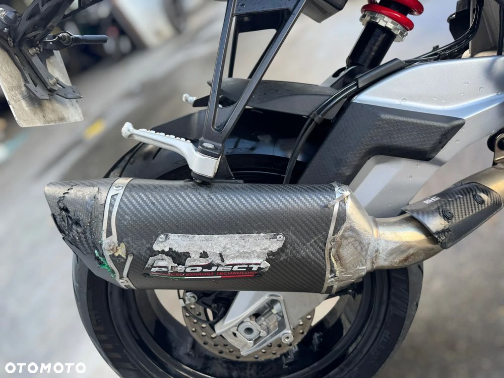 Aprilia Tuono - 10