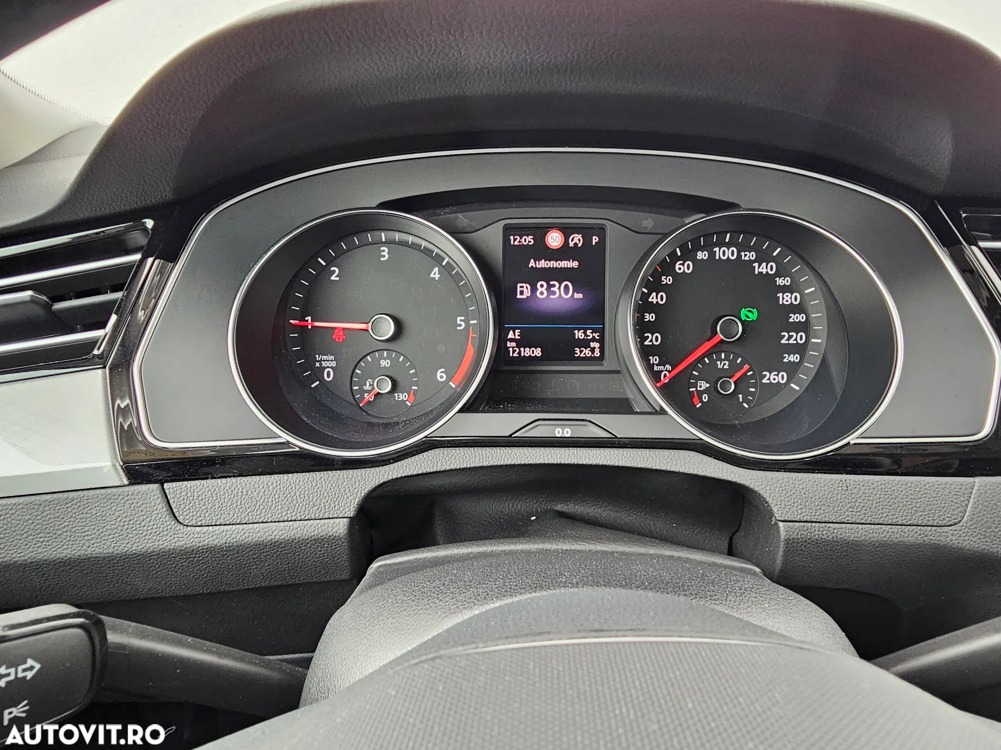 Volkswagen Passat Variant 2.0 TDI DSG Comfortline - 11