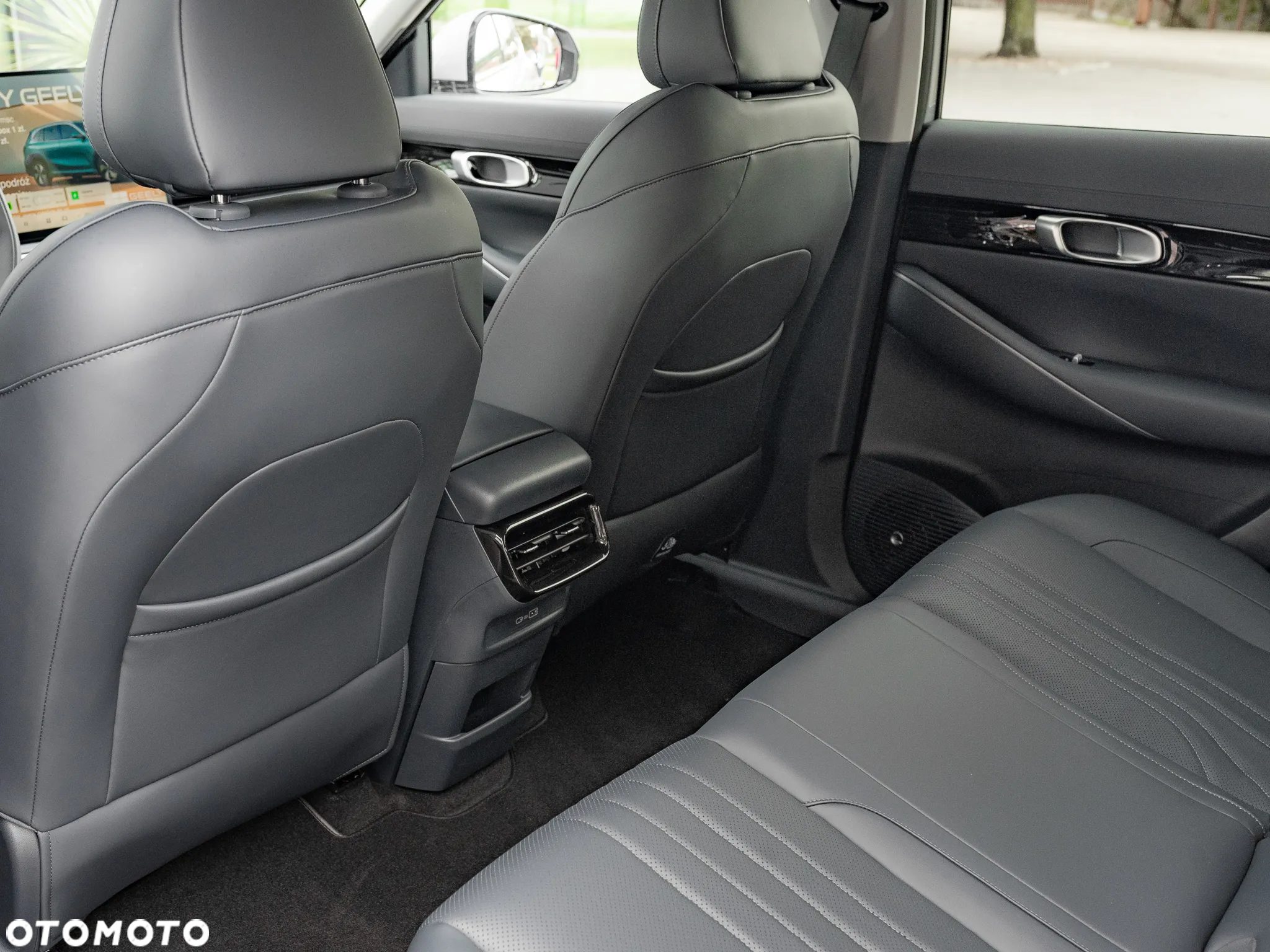Geely EX5 - 15