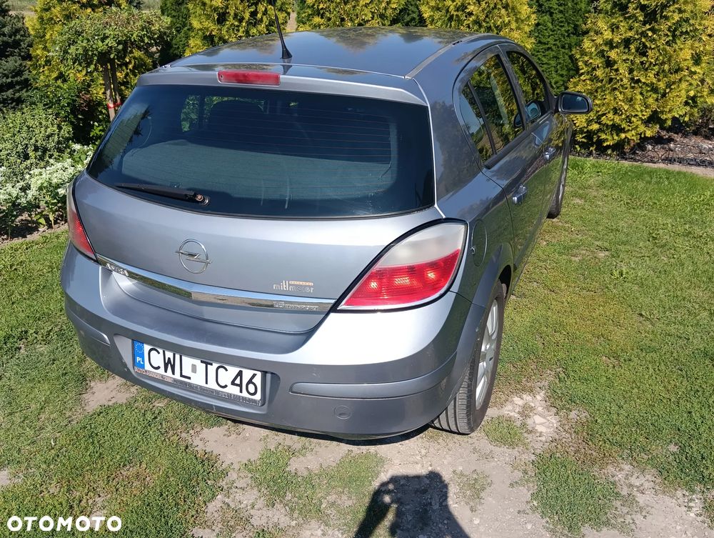 Opel Astra 1.6 Cosmo - 9