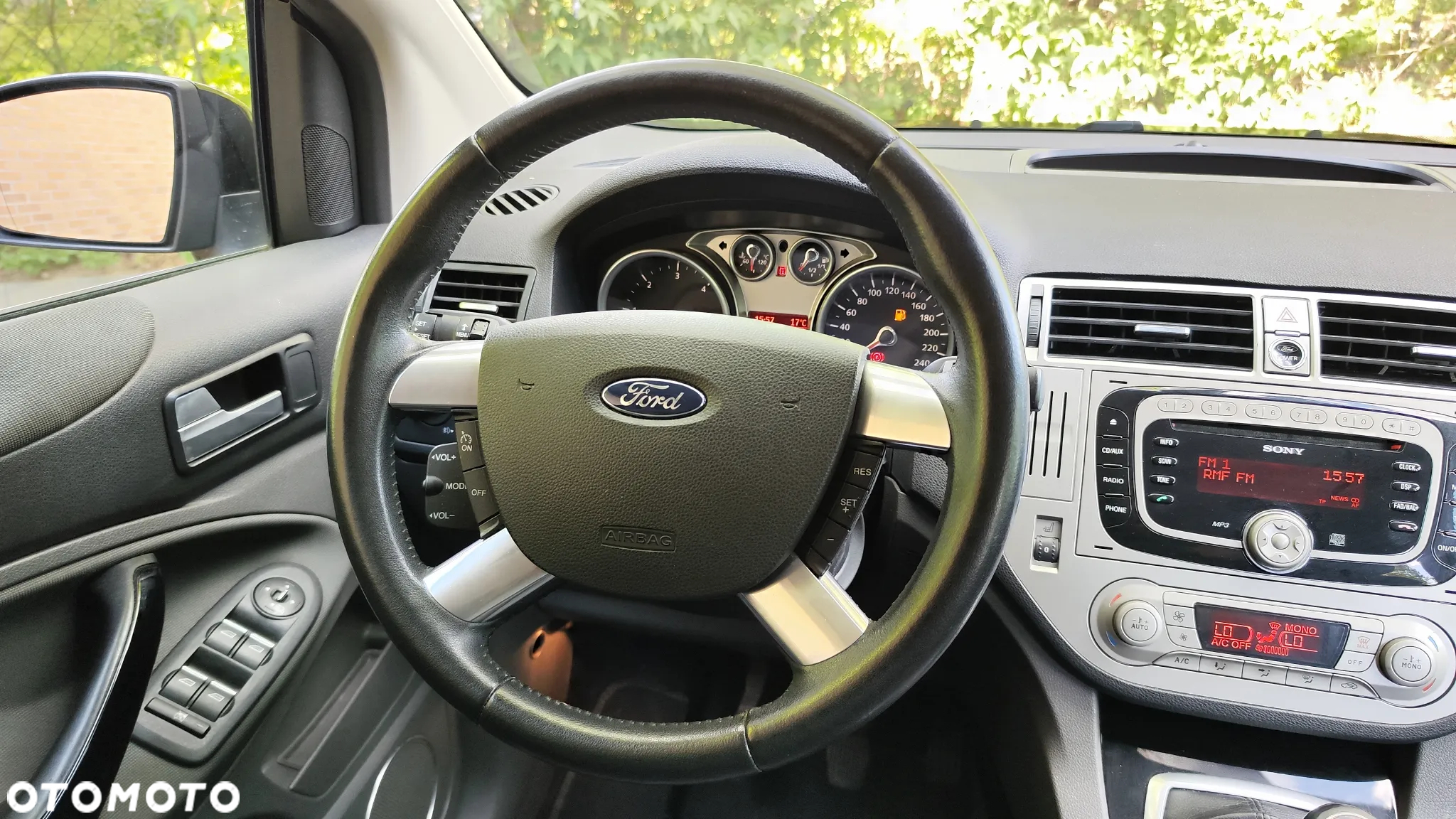 Ford Kuga 2.0 TDCi 4WD Titanium - 27