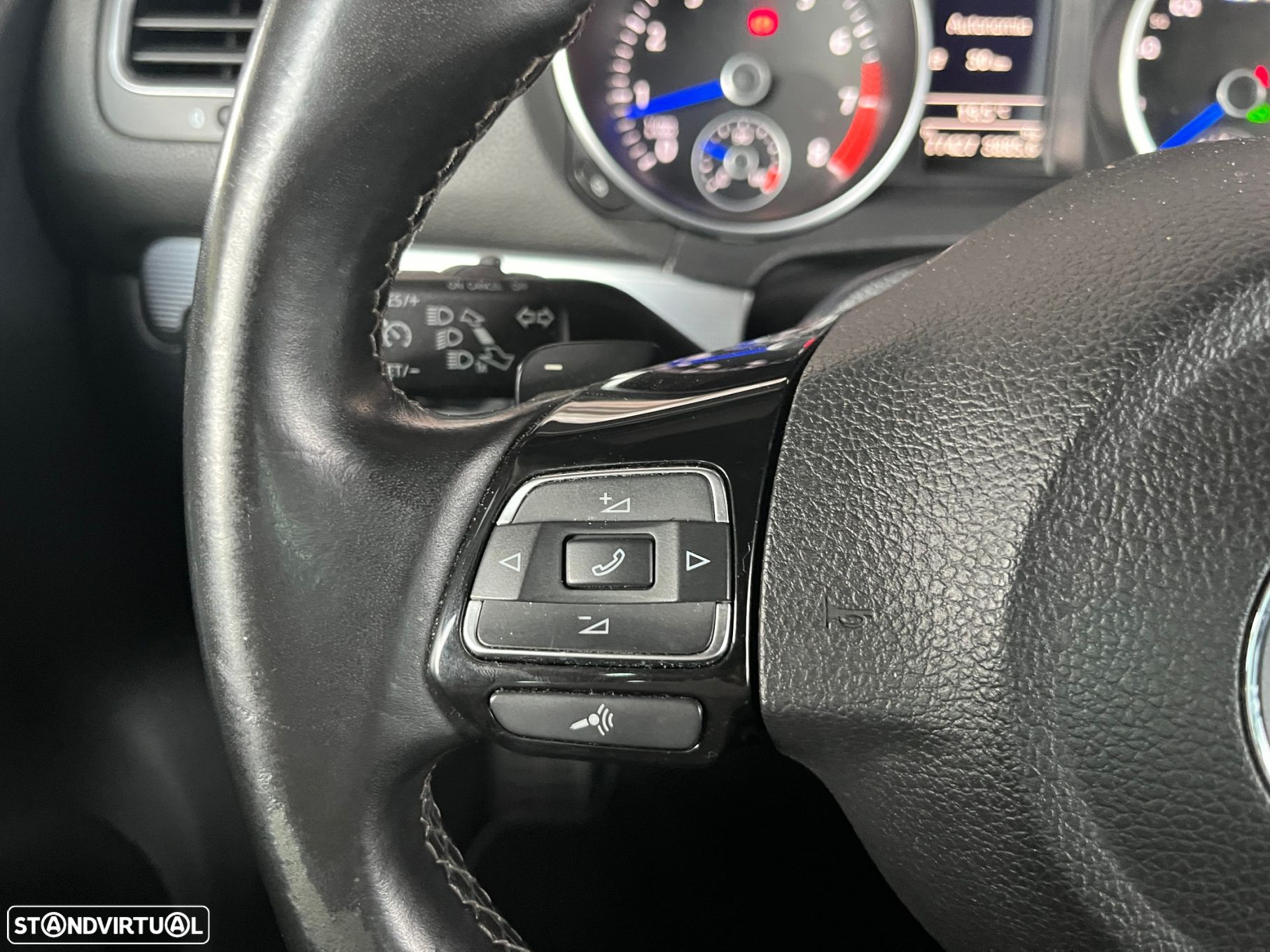 VW Golf 2.0 R DSG - 22