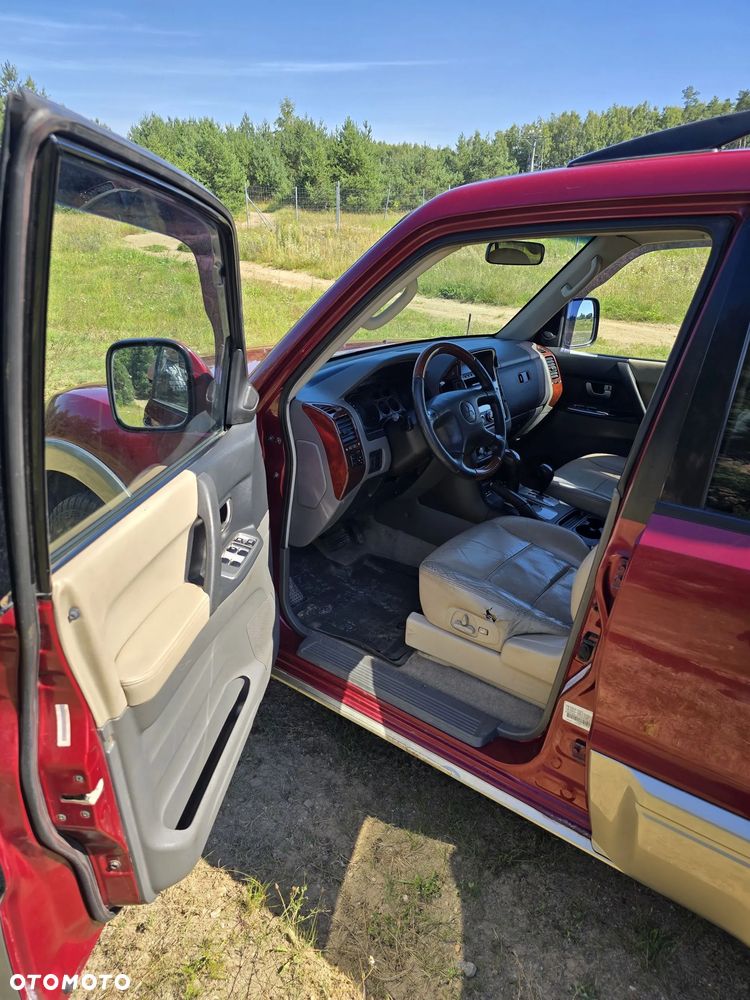 Mitsubishi Montero 3.8 Limited - 18