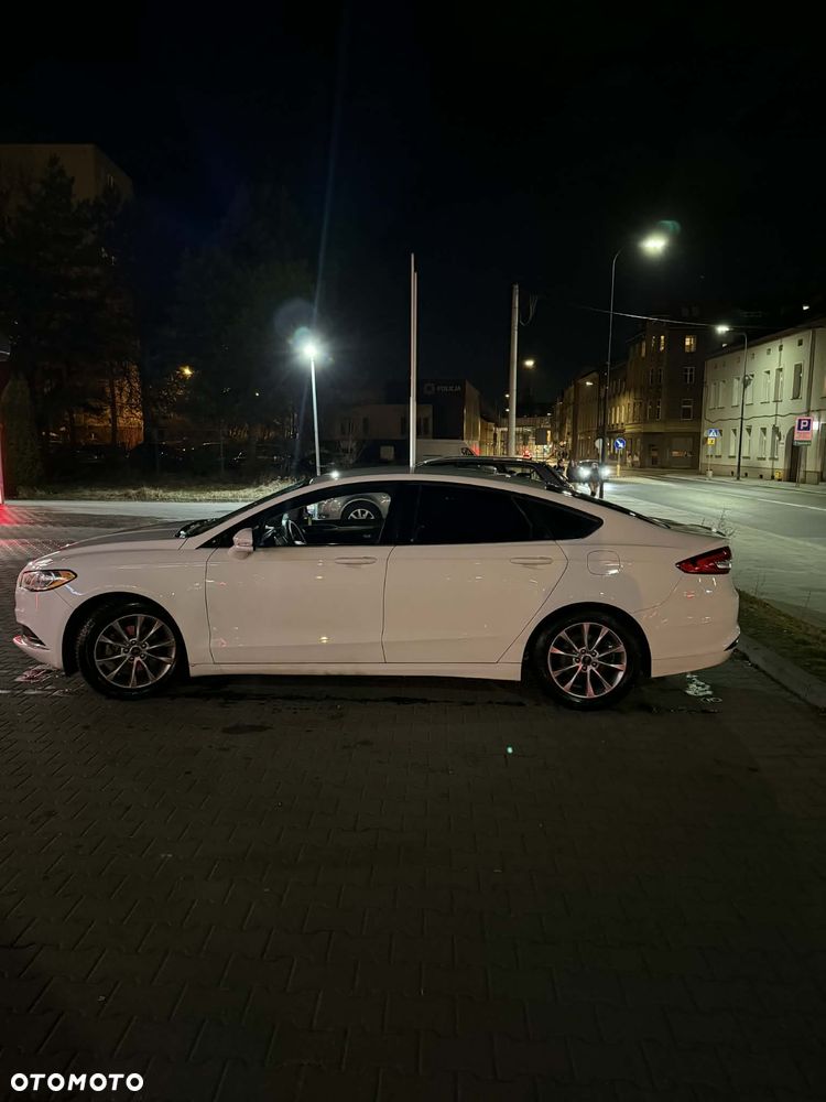 Ford Fusion - 3