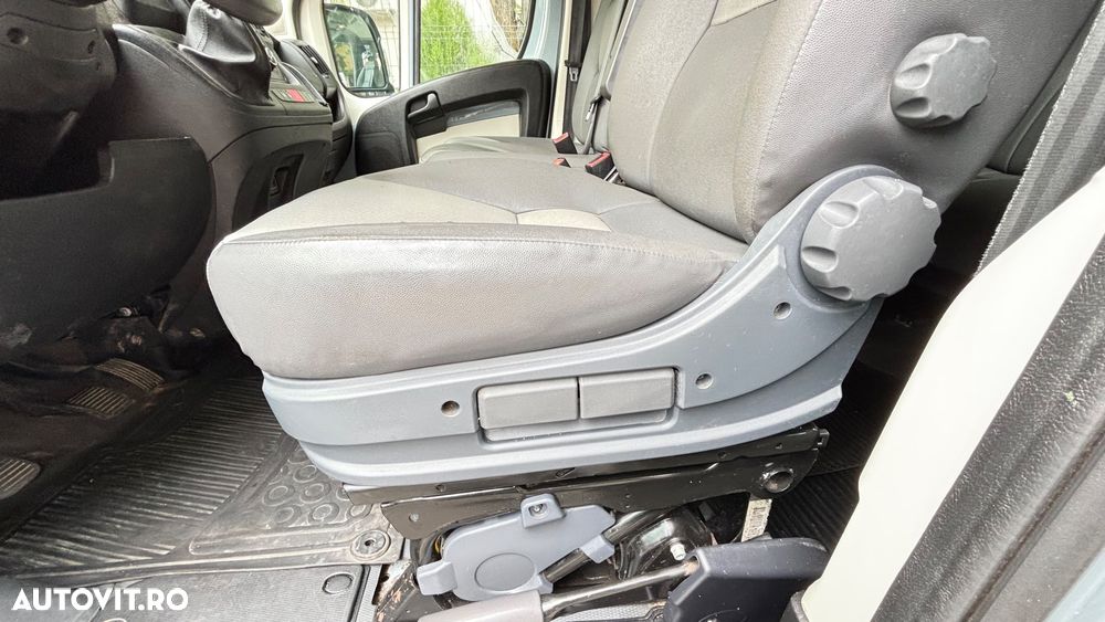 Peugeot boxer Doka 7 loc - 13