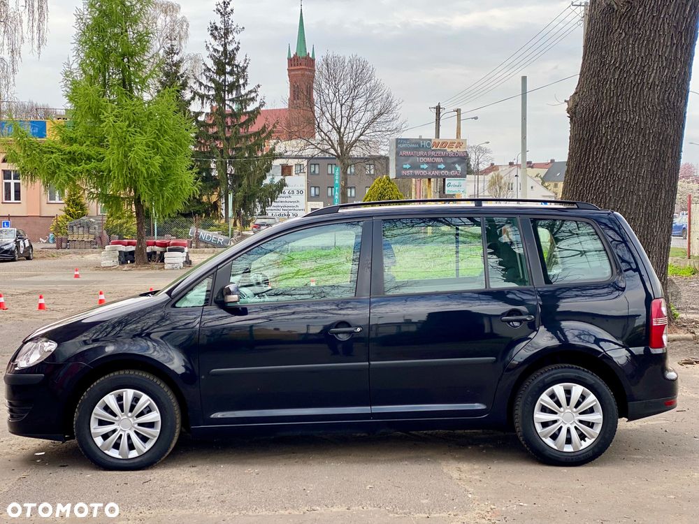 Volkswagen Touran - 3